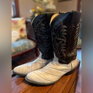 Men’s Dan Post boots, size 13